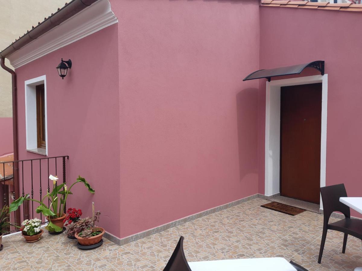 B&B La Genuina Guspini Extérieur photo